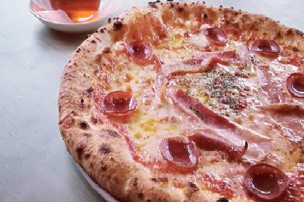 冷凍ピザ・パスタの通販　cotta(ラコッタ)　La　サラミ・ソーセージ・ベーコン